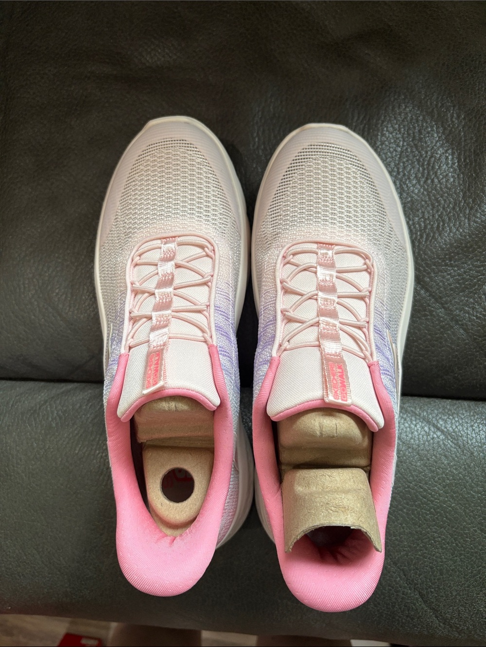 Sketchers women’s hands free memory foam pink multi sneakers - Picture 2 of 8
